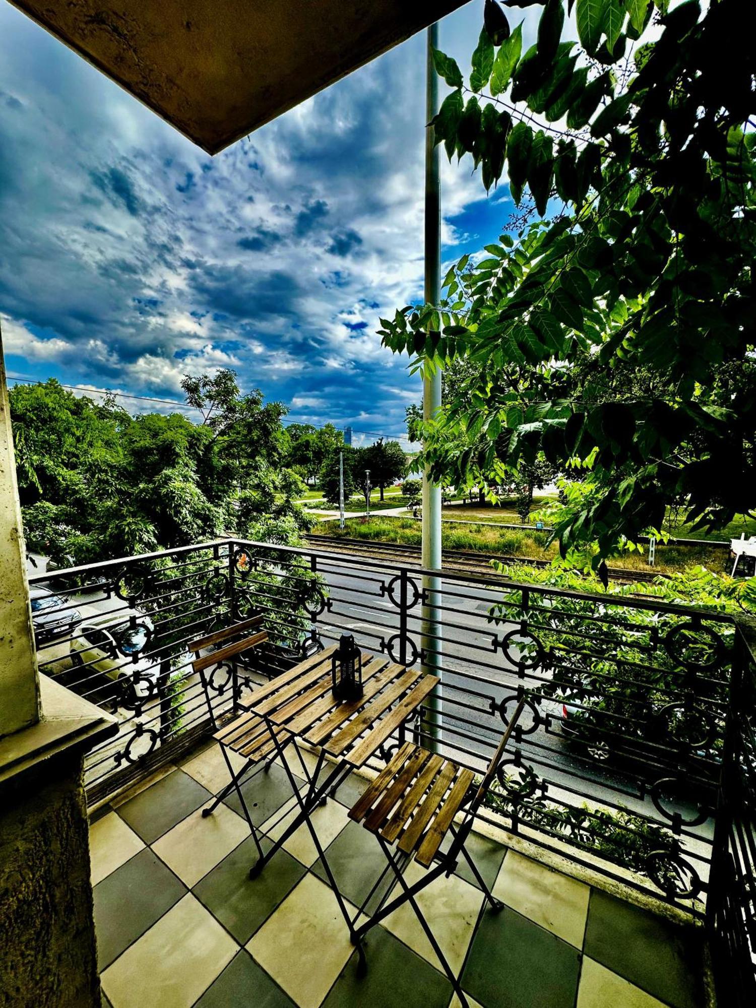 Casa Del Rio Hotel บูดาเปสต์ ภายนอก รูปภาพ