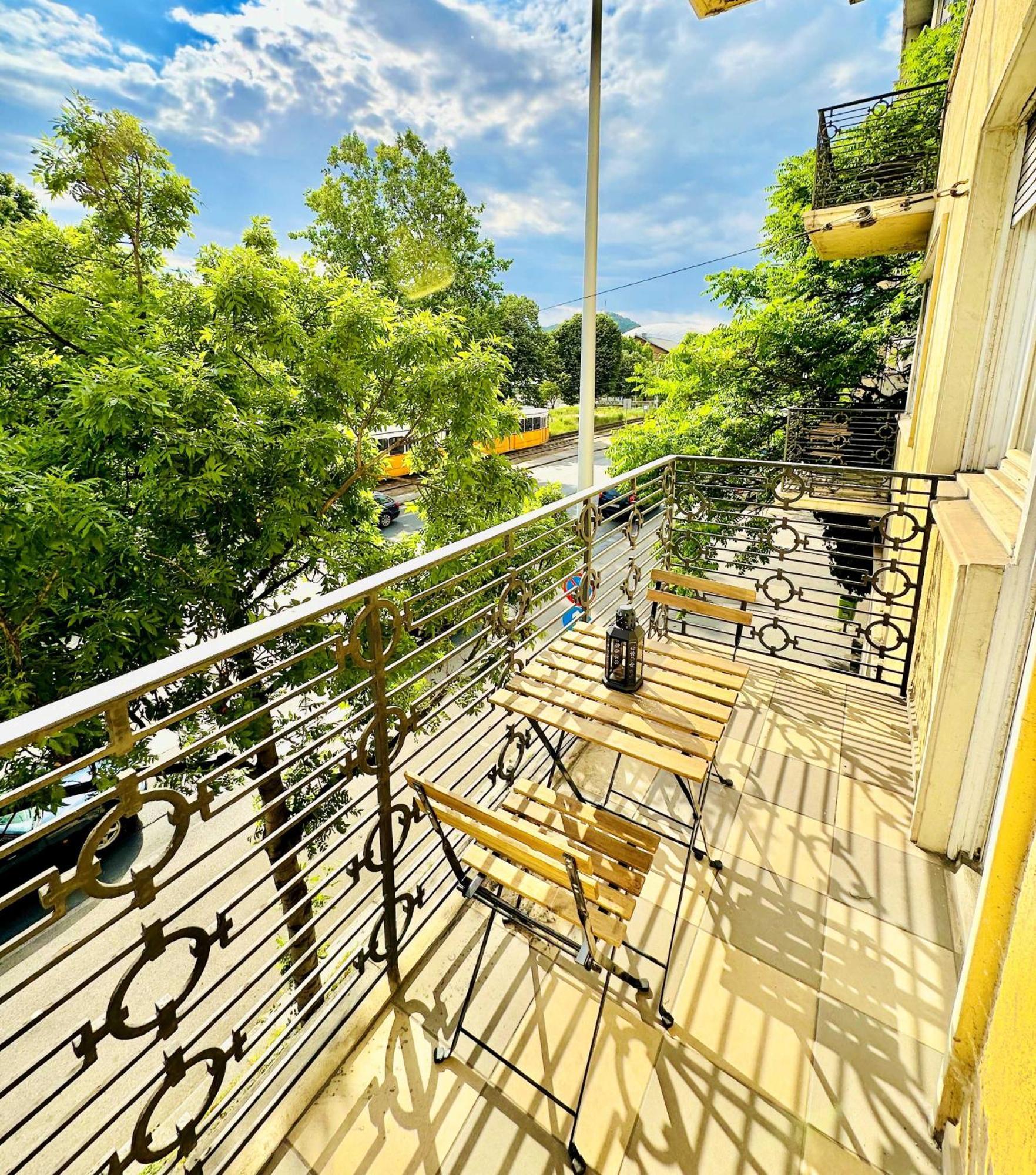 Casa Del Rio Hotel บูดาเปสต์ ภายนอก รูปภาพ